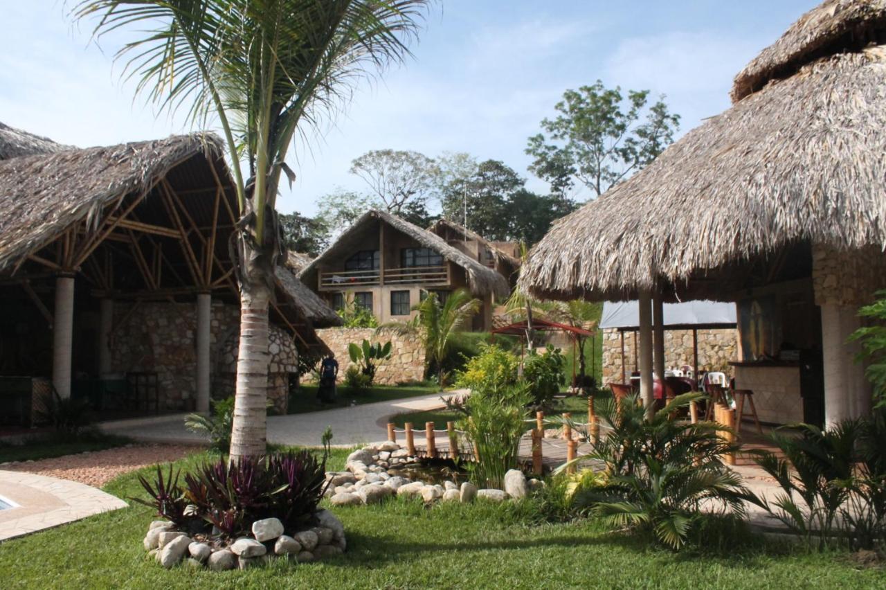 Axkan Palenque, Shows En Vivo & Gastronomia Mar Y Tierra & Travel Agency Esterno foto